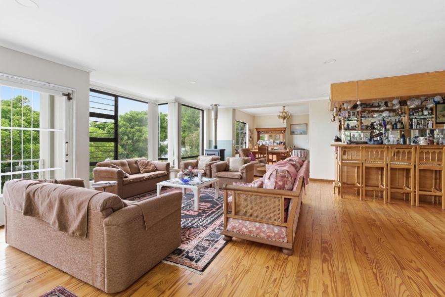 4 Bedroom Property for Sale in Tamboerskloof Western Cape